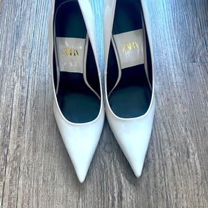 Zara nude patent leather pumps
